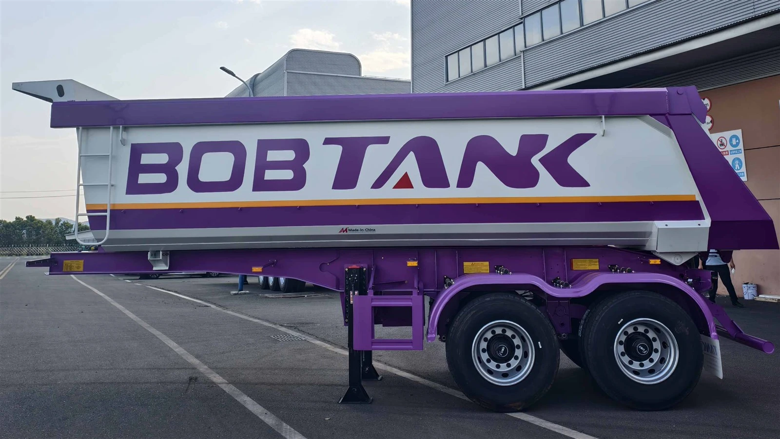 2-Axle U-Type Rear-Tipping Dump Semi-Trailer 3 2-Axle U-Type Rear-Tipping Dump Semi-Trailer 3
